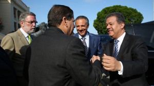 El presidente Leonel Fernández es recibido en el Palacio Nacional.