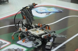 La robótica educativa es un programa creado para trabajar con pequeños robots educativos, con la finalidad de que los niños desde muy pequeños aprendan a programar