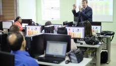 El doctor Julio Cabrero imparte un taller de tecnologia educativa en el Cerema 3er. Piso del ISFODOSU, el 3 de noviembre de 2015. Foto: Ricardo Henandez