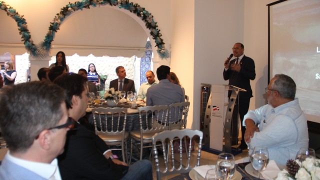 El ministro de Cultura, José Antonio Rodríguez se dirige a los asistentes en el desayuno anual de Dgcine.