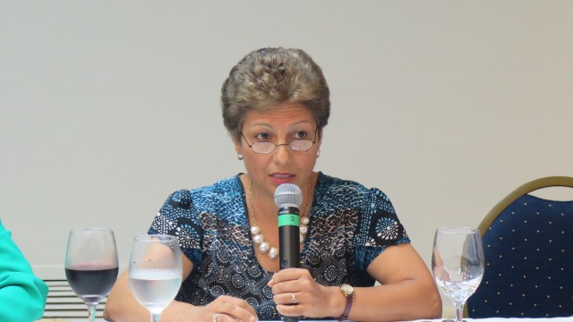 Rosario Espinal, politóloga.