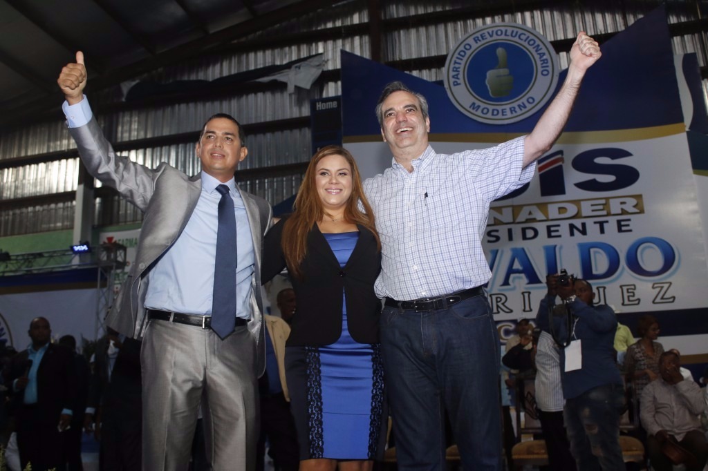 Luis Abinader proclama candidatos en Haina.