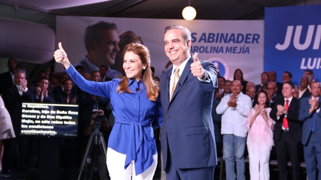 Carolina Mejía y Luis Abinader combinan la boleta del PRM y fuerzas aliadas.