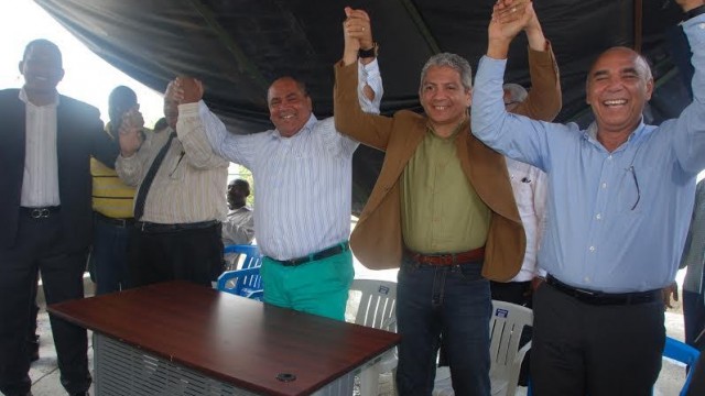 Candidato alcalde Franklin  Ferreras...asamblea