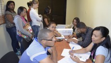 Estudiantes de la Universidad Autónoma de Santo Domingo, UASD-Santiago asisten a la jornada de entrega de carnets del Régimen Subsidiado