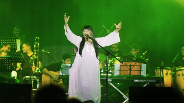 La cantante Diomari La Mala durante su actuación.