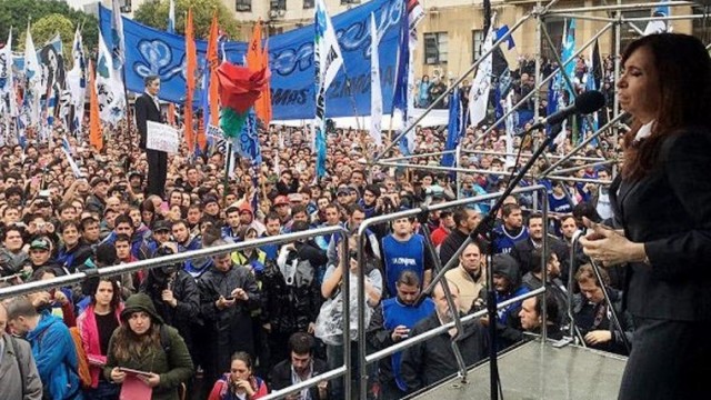 Cristina Fernández ha recibido gran apoyo en Buenos Aires.