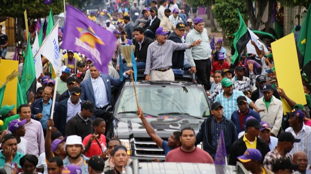 El presidente Danilo  Medina, candidato a la reelección recibe gran respaldo en San Pedro de Macorís.