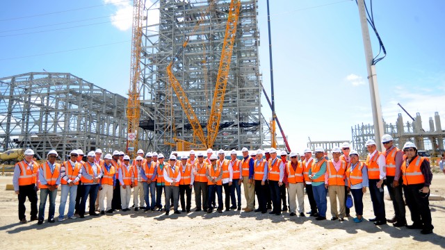 Los miembros de los concejos del Holding (CDEEE, Edesur, Edeeste, Edenorte, Egehid, ETED) fueron recibidos por José Rafael (Felo) Santana, presidente del consejo de la CDEEE, y Carlos Alberto Cautinho, Gerente General del proyecto Punta Catalina.