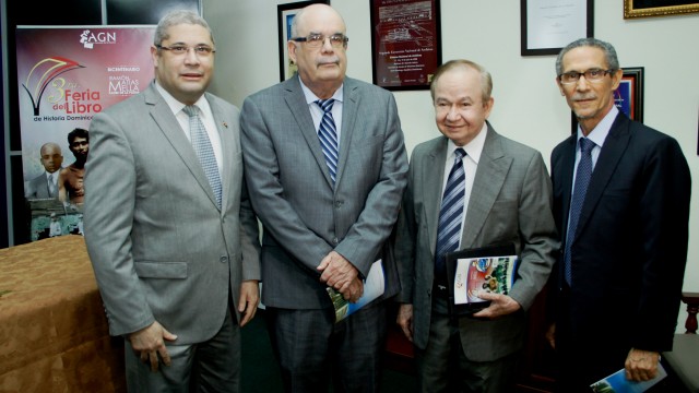 Cesar Duvernay, Roberto Cassá y Tejeda.