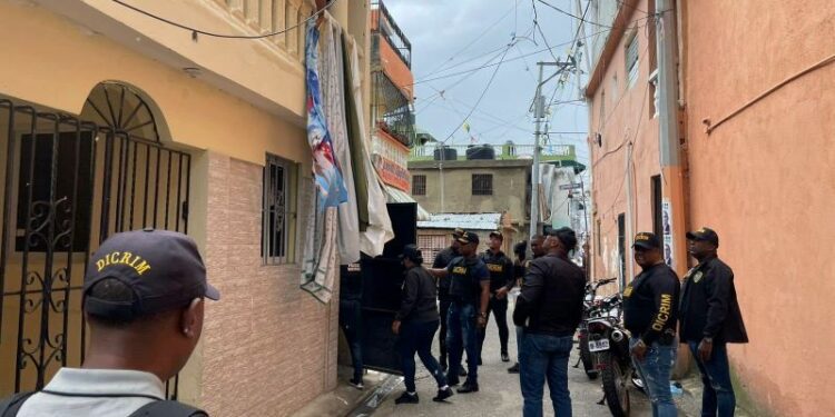 Autoridades intensifican lucha contra drogas en operativos y allanamientos nacionales recientes