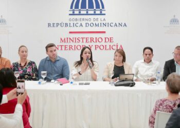 Raful garantizó a los representantes de las Juntas de Vecinos todo su respaldo para garantizar la sana convivencia.