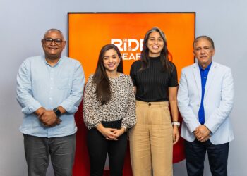 Hanlet Taveras, Pamela Rivera, Estefanía Rivera  y  Osvaldo  Rivera.