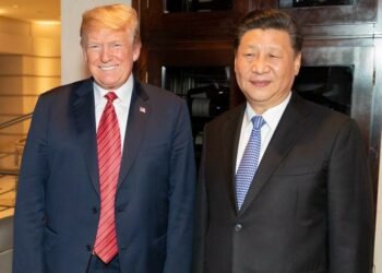 Donald Trump y Xi Jinping 

Wikipedia