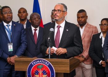 (Foto de ARCHIVO)
El nuevo primer ministro de Haití, Alix Didier Fils-Aimé

REMITIDA / HANDOUT por GOBIERNO DE HAITÍ
Fotografía remitida a medios de comunicación exclusivamente para ilustrar la noticia a la que hace referencia la imagen, y citando la procedencia de la imagen en la firma
14/11/2024