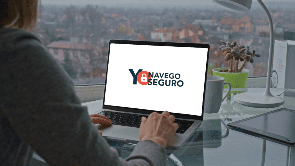 La ABA citó el ‘smishing’ y el ‘quishing’, entre las nuevas modalidades de estafas, e invitó a visitar su portal yonavegoseguro.com.do, donde ofrece informaciones de ciberseguridad.