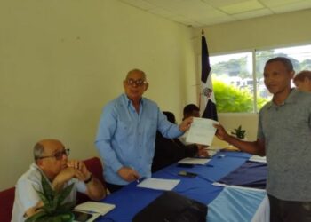 IAD entrega más de RD$2 millones a parceleros cañeros