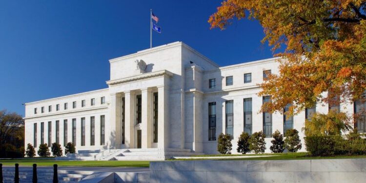 El Comité Federal de Mercado Abierto (FOMC) de la Reserva Federal de Estados Unidos anunció una reducción de 25 puntos básicos en los tipos de interés. Edificio de la Reserva Federal de Estados Unidos (Fed).