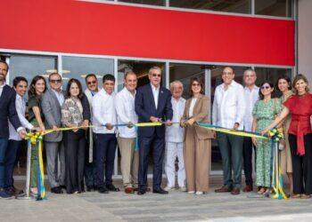 Multiplaza en Santo Domingo Este inaugurada con la presencia del presidente de la República Dominicana, Luis Abinader